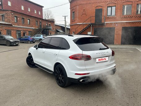 2015 Porsche Cayenne Diesel II Рестайлинг (958), белый, 3942000 рублей, вид 5
