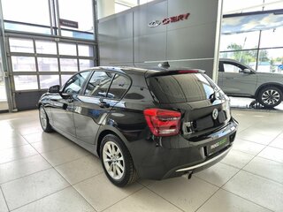 2011 BMW 1 серии 118i II (F20/F21), чёрный, 959000 рублей, вид 5