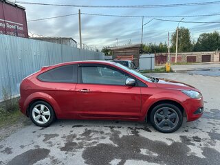 2008 Ford Focus II Рестайлинг, красный, 400000 рублей, вид 2