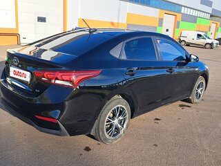 2017 Hyundai Solaris II, чёрный, 1170000 рублей, вид 5