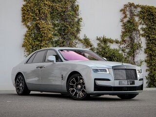 2024 Rolls-Royce Ghost Black Badge II (Series I), серебристый, 39899600 рублей, вид 5