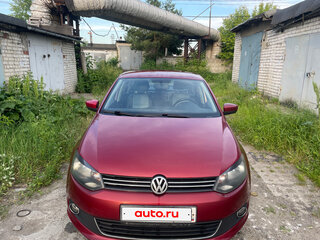 2013 Volkswagen Polo V, красный, 630000 рублей, вид 2