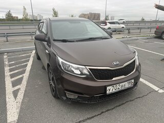 2015 Kia Rio III Рестайлинг, коричневый, 1199000 рублей, вид 2