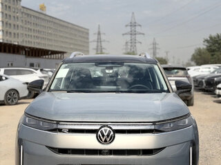 2026 Volkswagen Tavendor I Рестайлинг, серый, 5940000 рублей, вид 3