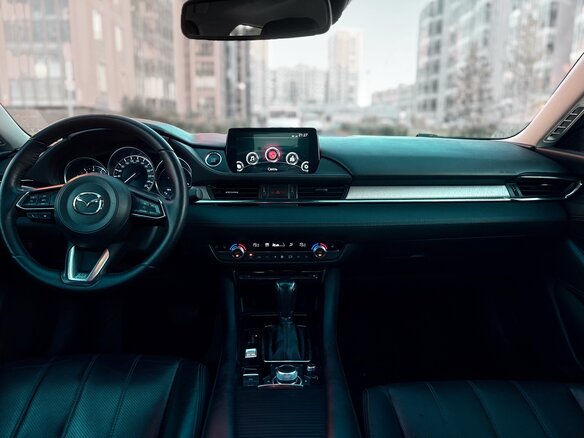 2019 Mazda 6 III (GJ) Рестайлинг 2, красный, 2130000 рублей - вид 7