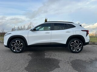 2024 Chevrolet Trax II, белый, 1980000 рублей, вид 3
