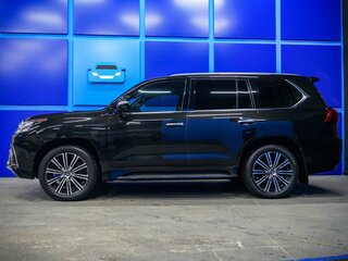2018 Lexus LX 570 III Рестайлинг 2, чёрный, 7300000 рублей, вид 3