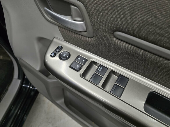 2016 Honda Stepwgn V, чёрный - вид 16