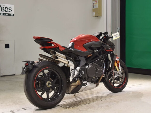 2021 MV Agusta Brutale 1000, красный, 1800000 рублей - вид 4