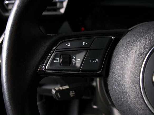 2022 Audi A3 IV (8Y), чёрный, 3500000 рублей - вид 12