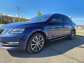 2017 Skoda Octavia III (A7) Рестайлинг, синий, 1890000 рублей, вид 3