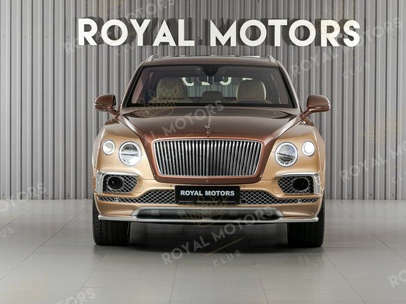 2016 Bentley Bentayga I, коричневый, 7990000 рублей - вид 1