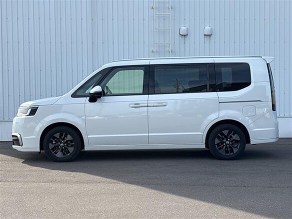 2023 Honda Stepwgn Spada VI, белый, 2298000 рублей - вид 1