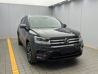 2022 Volkswagen Tharu I, чёрный, 1525000 рублей, вид 3