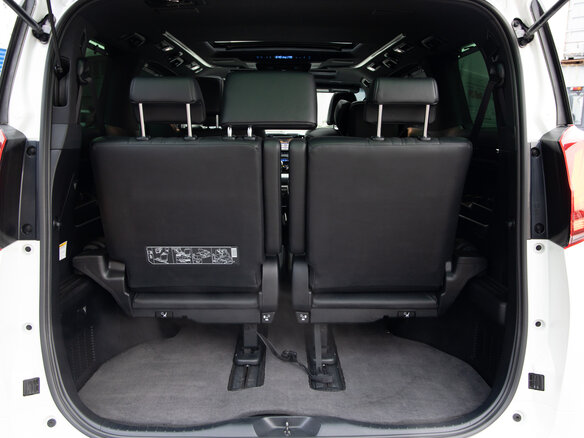 2019 Toyota Alphard III Рестайлинг, белый, 4184973 рублей - вид 28