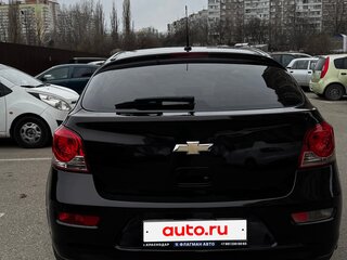 2013 Chevrolet Cruze I Рестайлинг, коричневый, 800000 рублей, вид 3