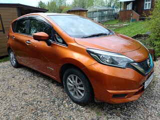 2017 Nissan Note e-Power II Рестайлинг, оранжевый, 1300000 рублей, вид 3