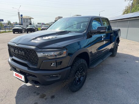 2026 Ram 1500 Crew Cab V Рестайлинг, чёрный, 10699999 рублей, вид 3