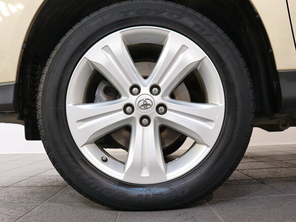 2010 Toyota Highlander II (XU40) Рестайлинг, бежевый - вид 18