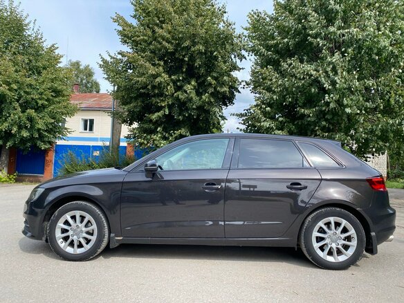 2013 Audi A3 III (8V), коричневый, 1100000 рублей - вид 3