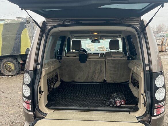 2015 Land Rover Discovery IV Рестайлинг, серый, 2650000 рублей - вид 14