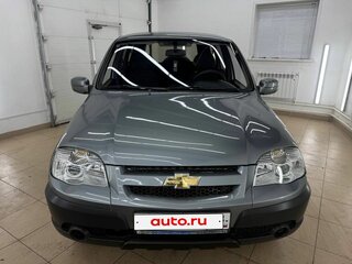 2010 Chevrolet Niva I Рестайлинг, серый, 535000 рублей, вид 1