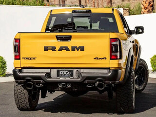 2023 Ram 1500 Crew Cab eTorque V, жёлтый, 9839409 рублей, вид 3