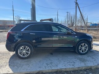 2020 Cadillac XT5 I Рестайлинг, синий, 3000000 рублей, вид 2