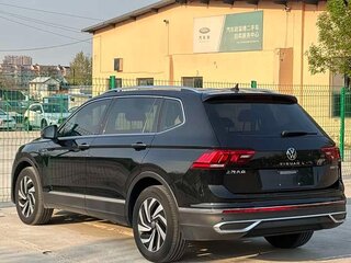 2022 Volkswagen Tiguan L II Рестайлинг (China Market), чёрный, 1950000 рублей, вид 4