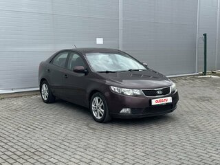2011 Kia Cerato 6-speed II, красный, 530000 рублей, вид 3