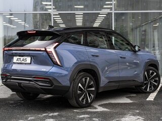2026 Geely Atlas II, голубой, 3909990 рублей, вид 5