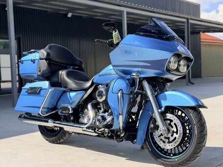 2010 Harley-Davidson Road Glide, голубой, 1350000 рублей, вид 1