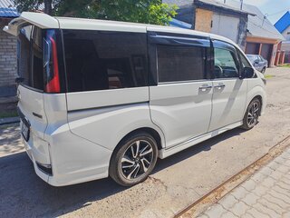 2021 Honda Stepwgn Spada V Рестайлинг, белый, 2690000 рублей, вид 4
