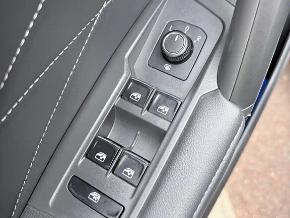 2023 Volkswagen Tiguan II Рестайлинг, белый, 2080001 рублей - вид 6