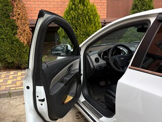 2014 Chevrolet Cruze I Рестайлинг, белый, 800000 рублей, вид 5