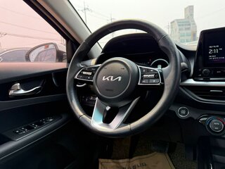 2021 Kia K3 II, белый, 2500000 рублей, вид 5