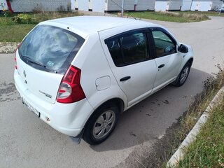 2011 Renault Sandero I, белый, 390000 рублей, вид 5