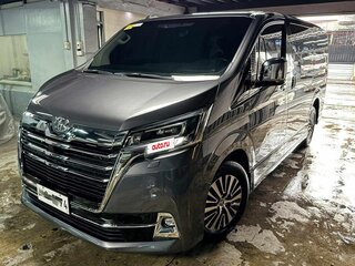 2024 Toyota HiAce H300, серый, 7500000 рублей, вид 3