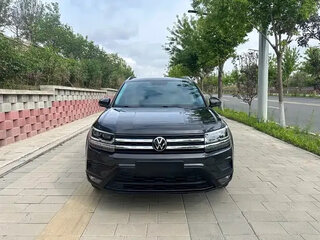 2022 Volkswagen Tharu I, чёрный, 2000000 рублей, вид 2