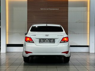 2015 Hyundai Solaris I Рестайлинг, белый, 720000 рублей, вид 5