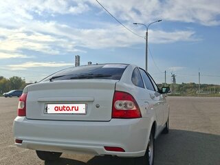 2010 Lada (ВАЗ) Priora I, белый, 380000 рублей, вид 2