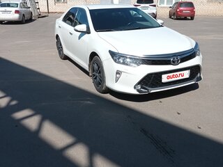 2017 Toyota Camry VII (XV50) Рестайлинг 2, белый, 1900000 рублей, вид 1