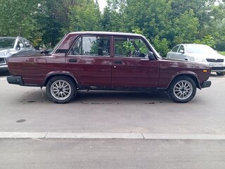 2010 Lada (ВАЗ) 2105, пурпурный, 289000 рублей, вид 4