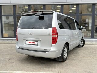 2009 Hyundai Grand Starex I, серый, 960000 рублей, вид 4