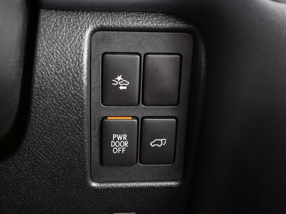 2018 Lexus LX 570 III Рестайлинг 2, чёрный, 9400000 рублей - вид 24