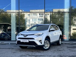 2018 Toyota RAV4 IV (XA40) Рестайлинг, белый, 2217000 рублей, вид 1