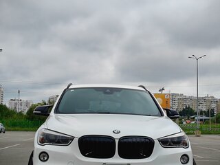 2016 BMW X1 18i sDrive II (F48), белый, 1850000 рублей, вид 2