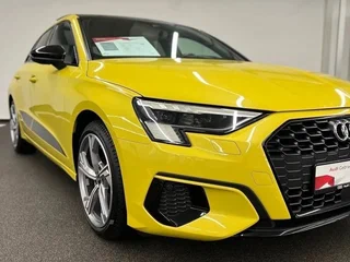 2022 Audi A3 Sportback 35 TFSI IV (8Y), жёлтый, 3350000 рублей, вид 2