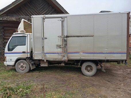 1995 Nissan Condor, белый, 650000 рублей, вид 4