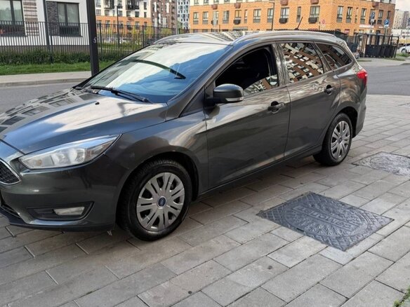 2019 Ford Focus III Рестайлинг, серый, 720000 рублей